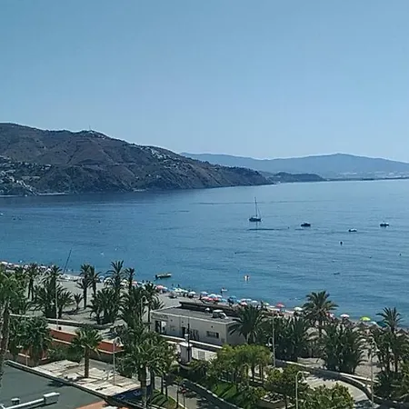 Apartamento Reformado En Primera Linea De Playa 阿尔姆尼卡